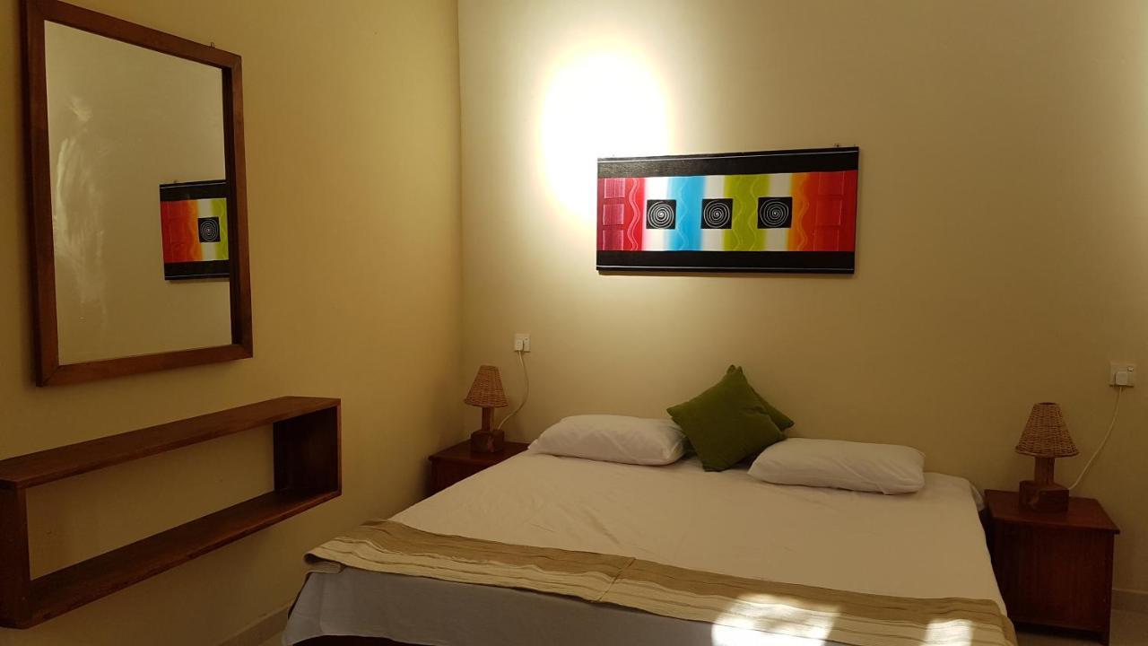 Villa 61 Ambepussa Екстер'єр фото