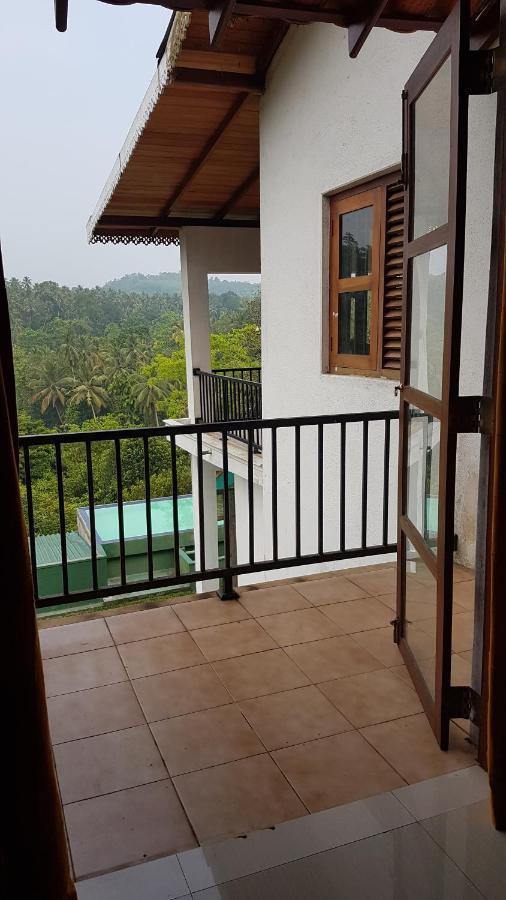 Villa 61 Ambepussa Екстер'єр фото